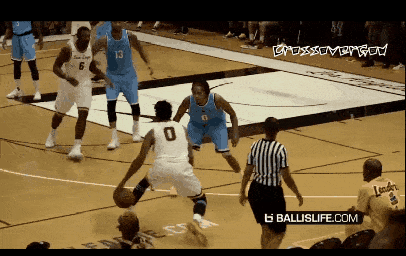 半场战报：萨索洛1-1比萨，马蒂奇建功，恩佐拉点射（半场快讯：萨索洛1-1比萨，马蒂奇进球，恩佐拉点射命中）