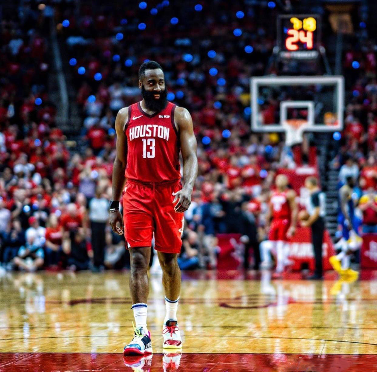 埃因霍温主帅：红军扳平后踢得很好，再进一球会改变比赛走势（埃因霍温主帅：利物浦扳平后表现出色，再下一城或将改写战局）