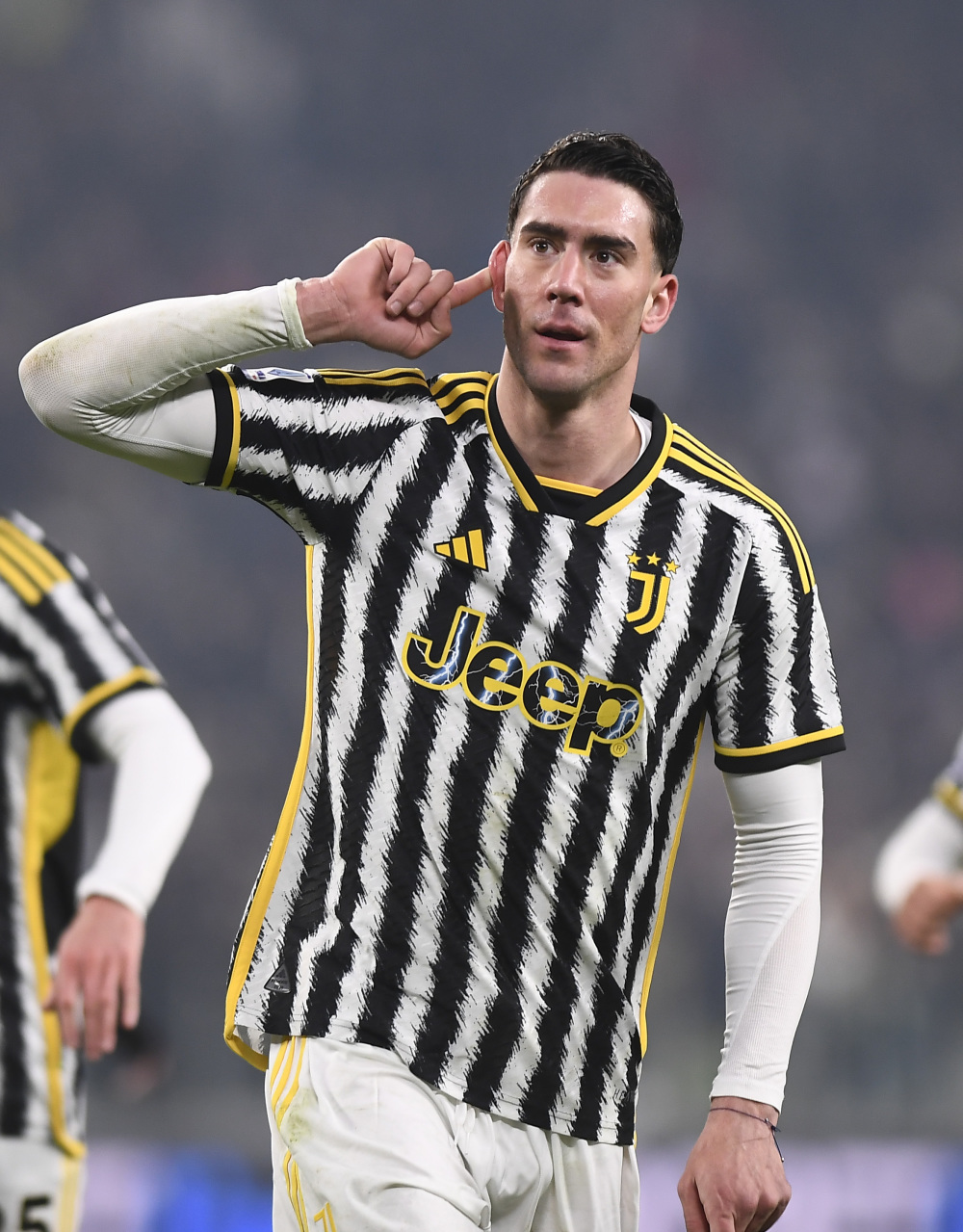 英超积分榜更新：曼城领先优势扩大,（英超积分榜最新：曼城进一步拉开领先差距）