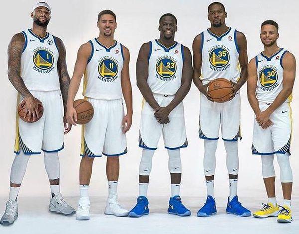 格策：两个头球丢球让人恼火；总体来说我们的防守做得不错（格策：被头球连丢两球令人恼火，但整体防守还不错）