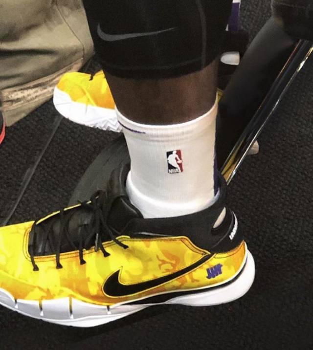 苏州队主帅李玮锋回应没收队员薯片：想走职业就要像职业看齐（苏州队主帅李玮锋谈收走队员薯片：立志职业就得按职业标准自律）